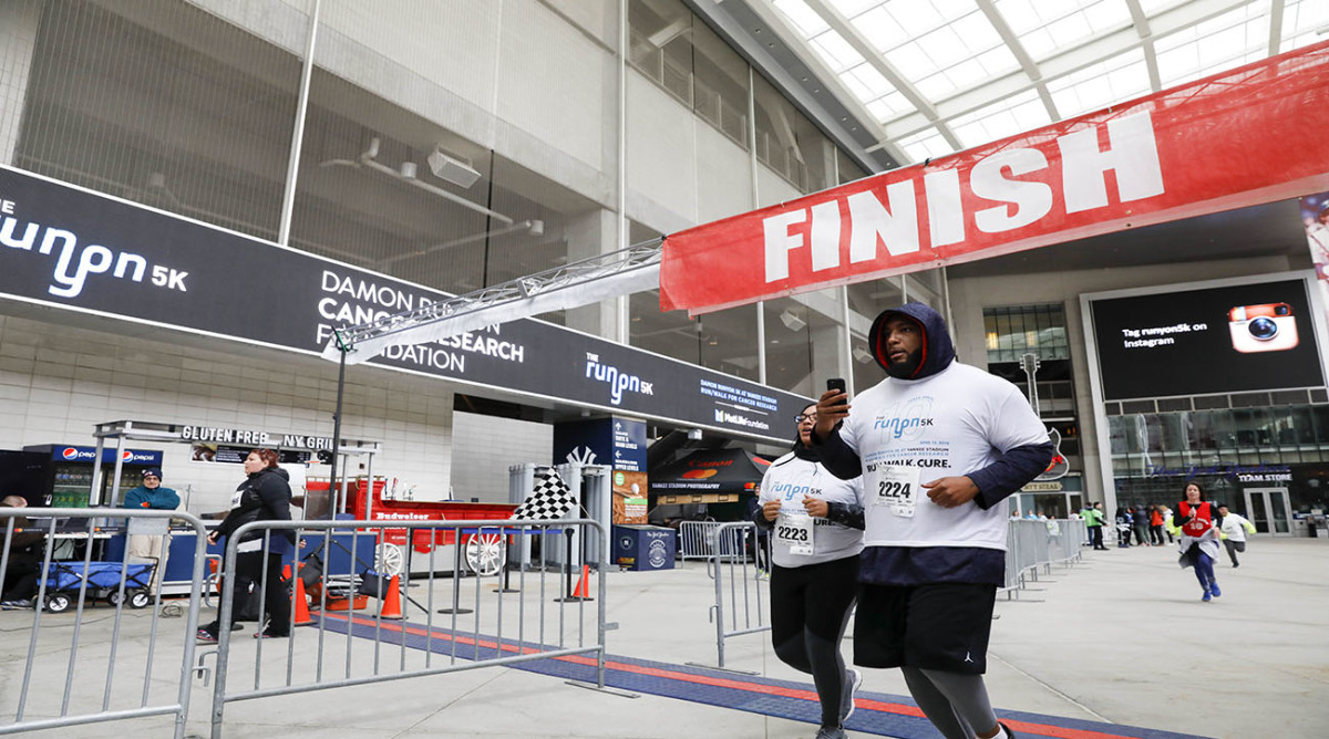 devon-still-finish-line-runyon-5k.jpg